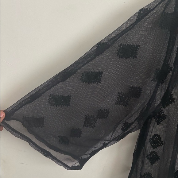 Black Sheer Mesh Embroidered Kimono Cardigan fairy indie Whimsigoth Layering M - Picture 3 of 5